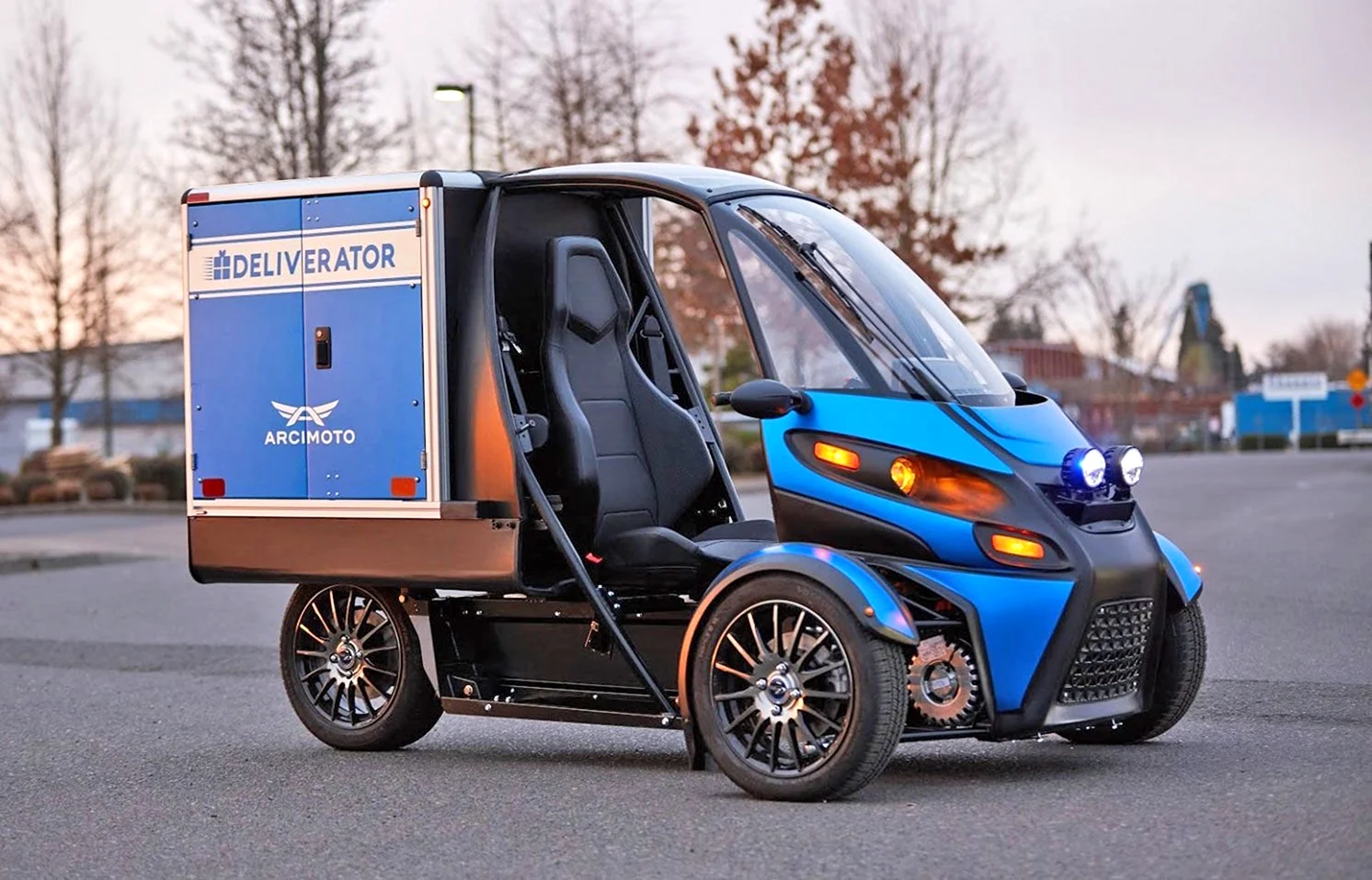 Arcimoto электрокар