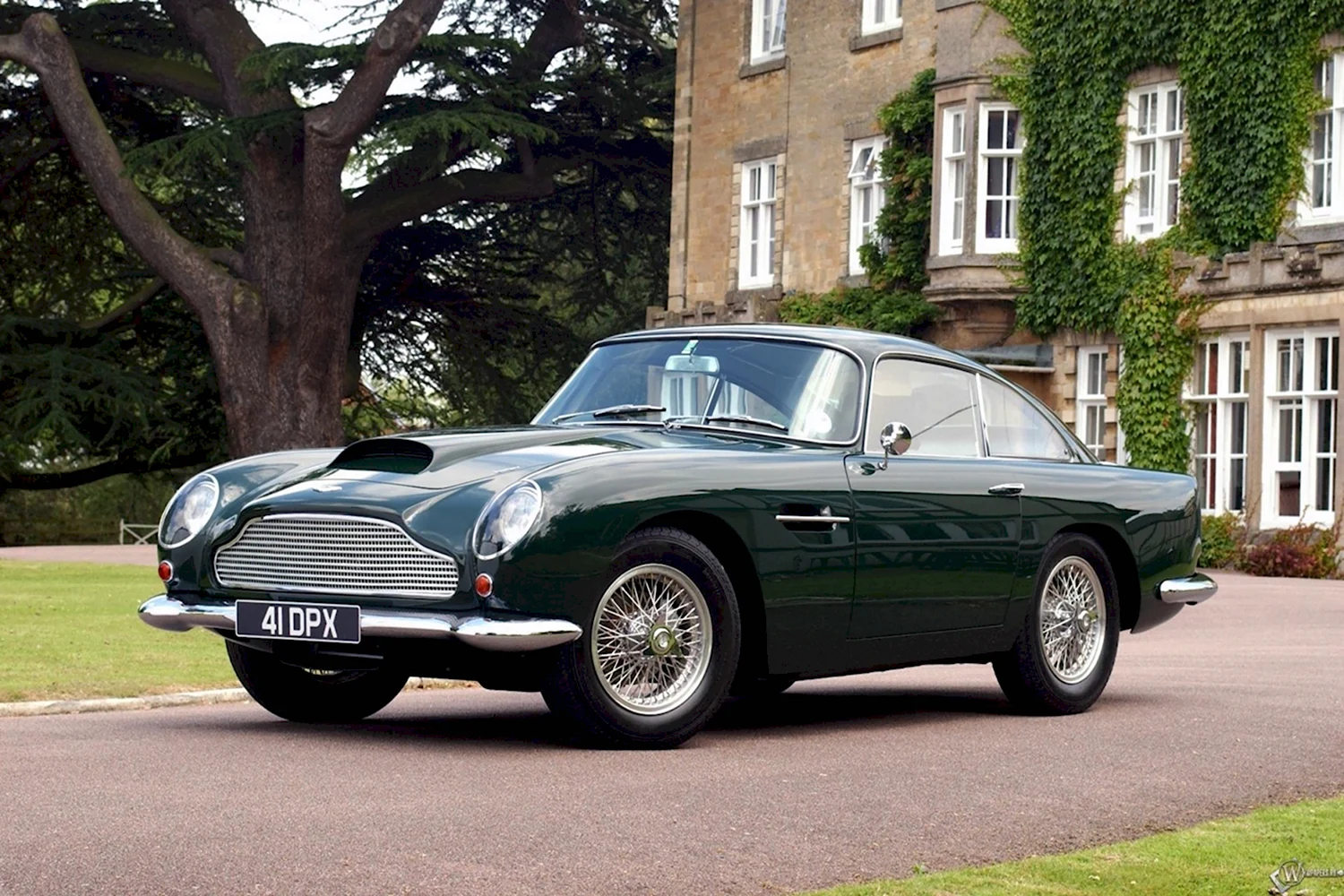 Aston Martin db4