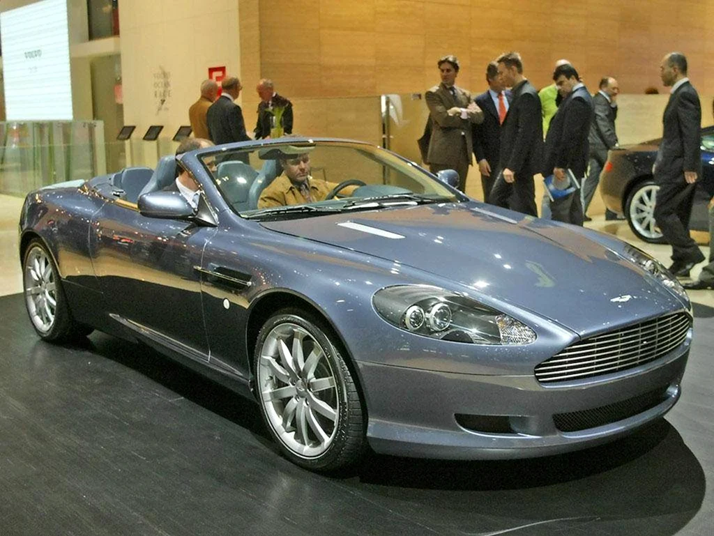 Aston Martin db9 volante