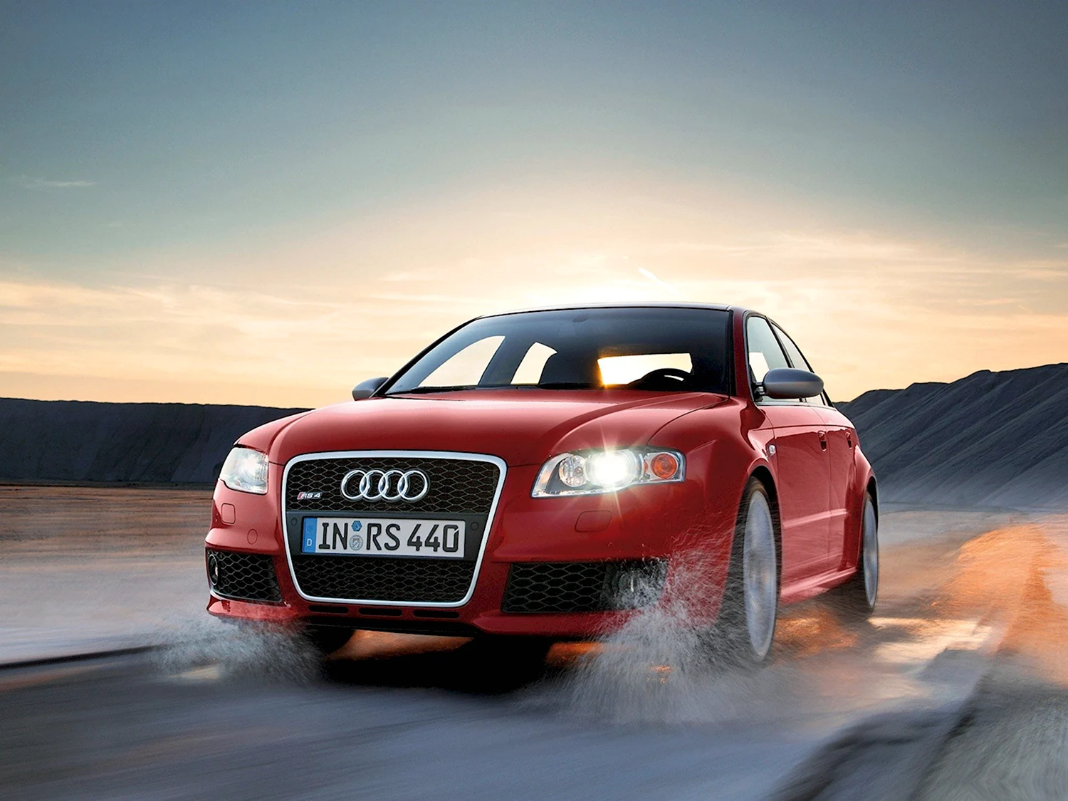 Audi rs4 sedan