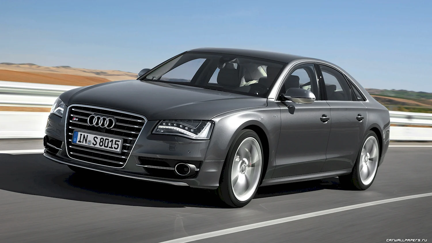 Audi s8 2012