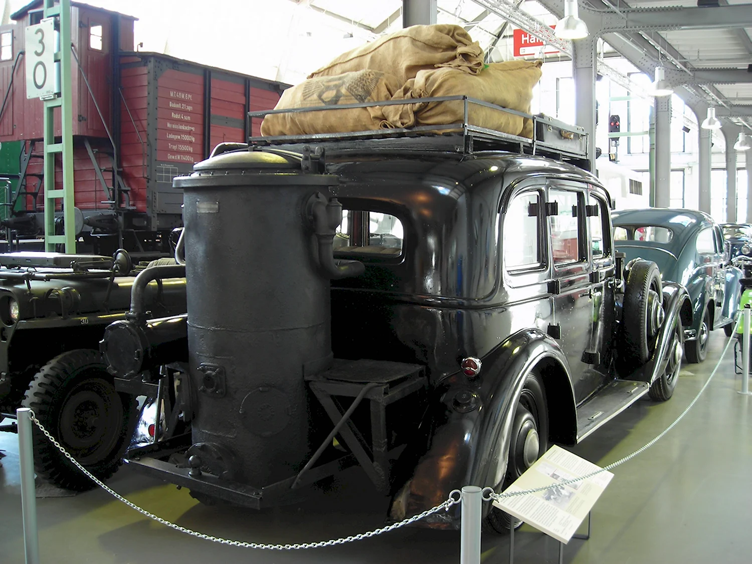 Автомобиль «Adler Diplomat» 3-GS С газогенератором