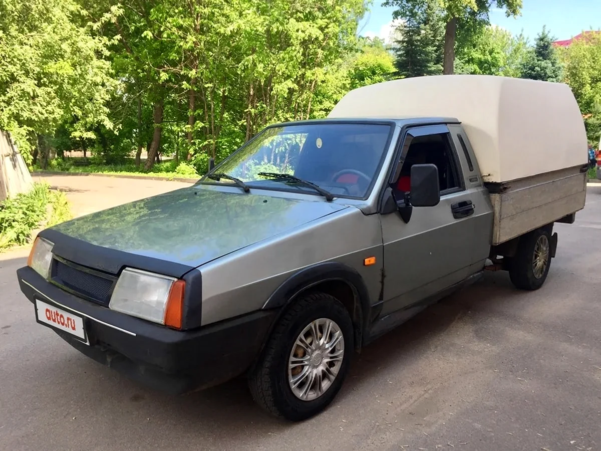 Автомобиль ВИС 2347