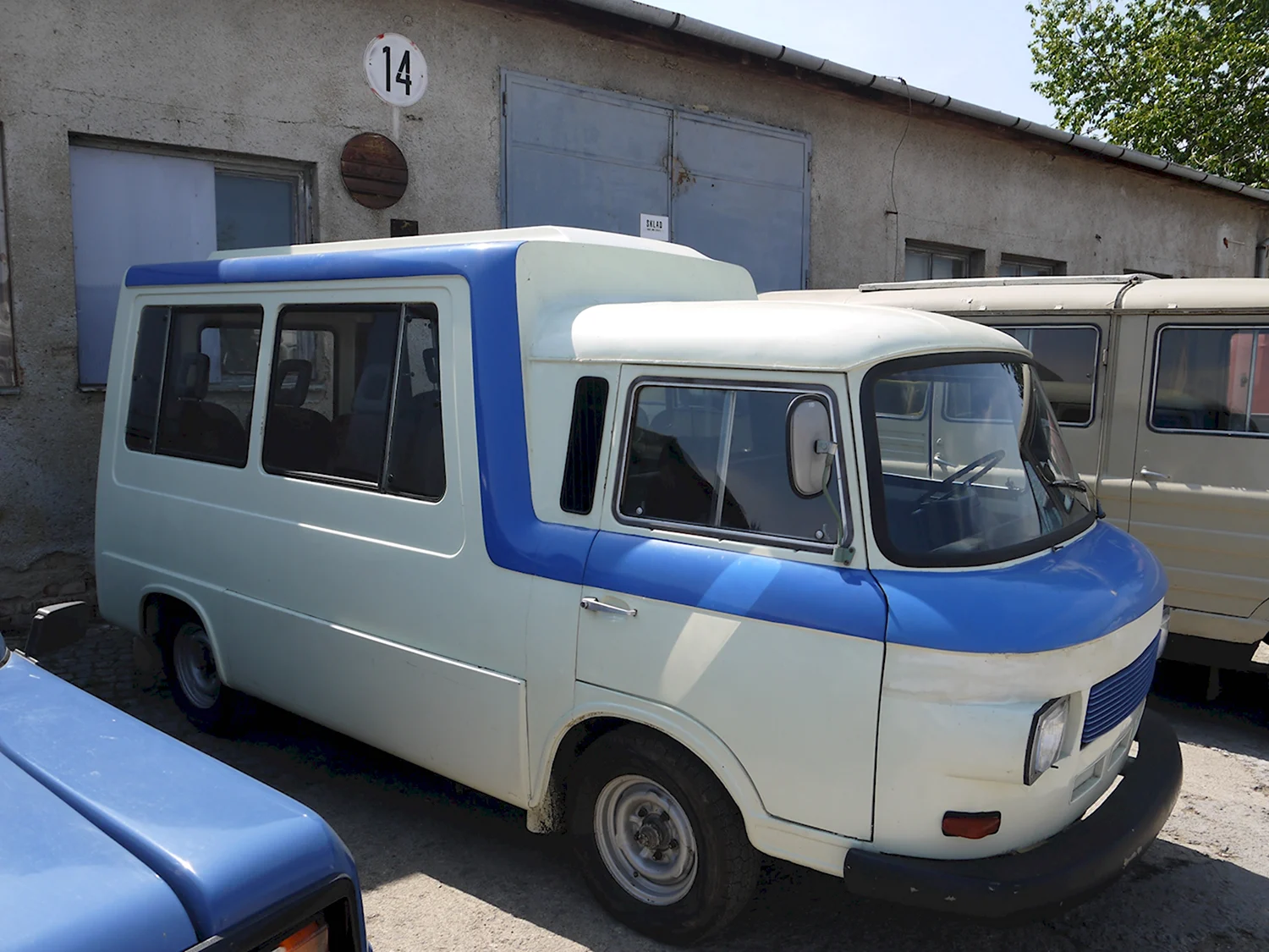 Баркас 1100