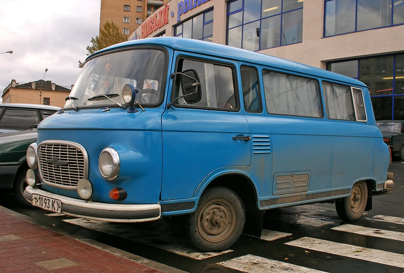 Баркас 2000