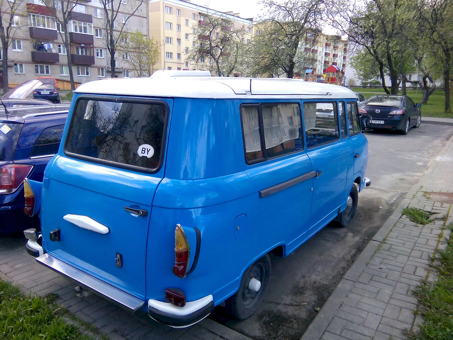 Barkas b1000