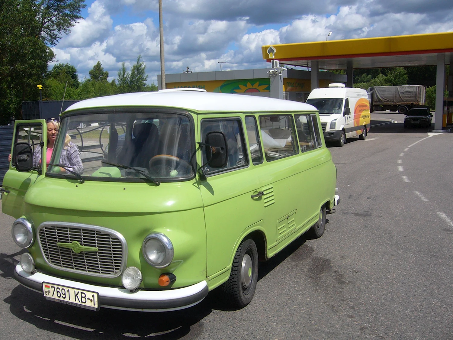 Barkas b1000
