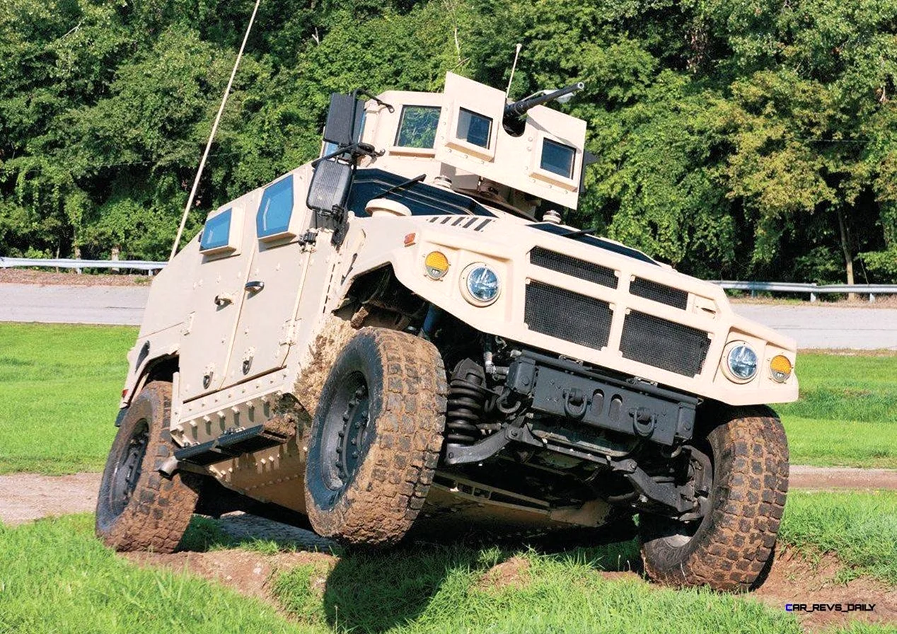 Броневик США am General BRV-O