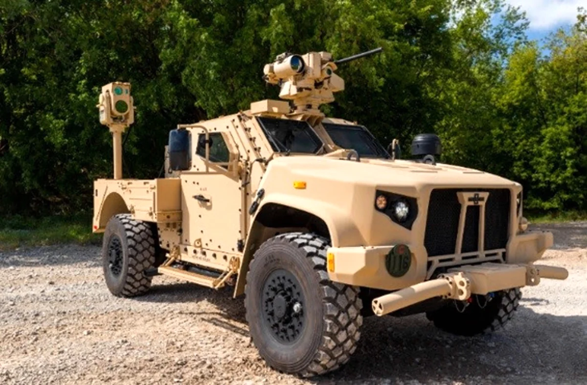 Бронированный автофургон Oshkosh Defense