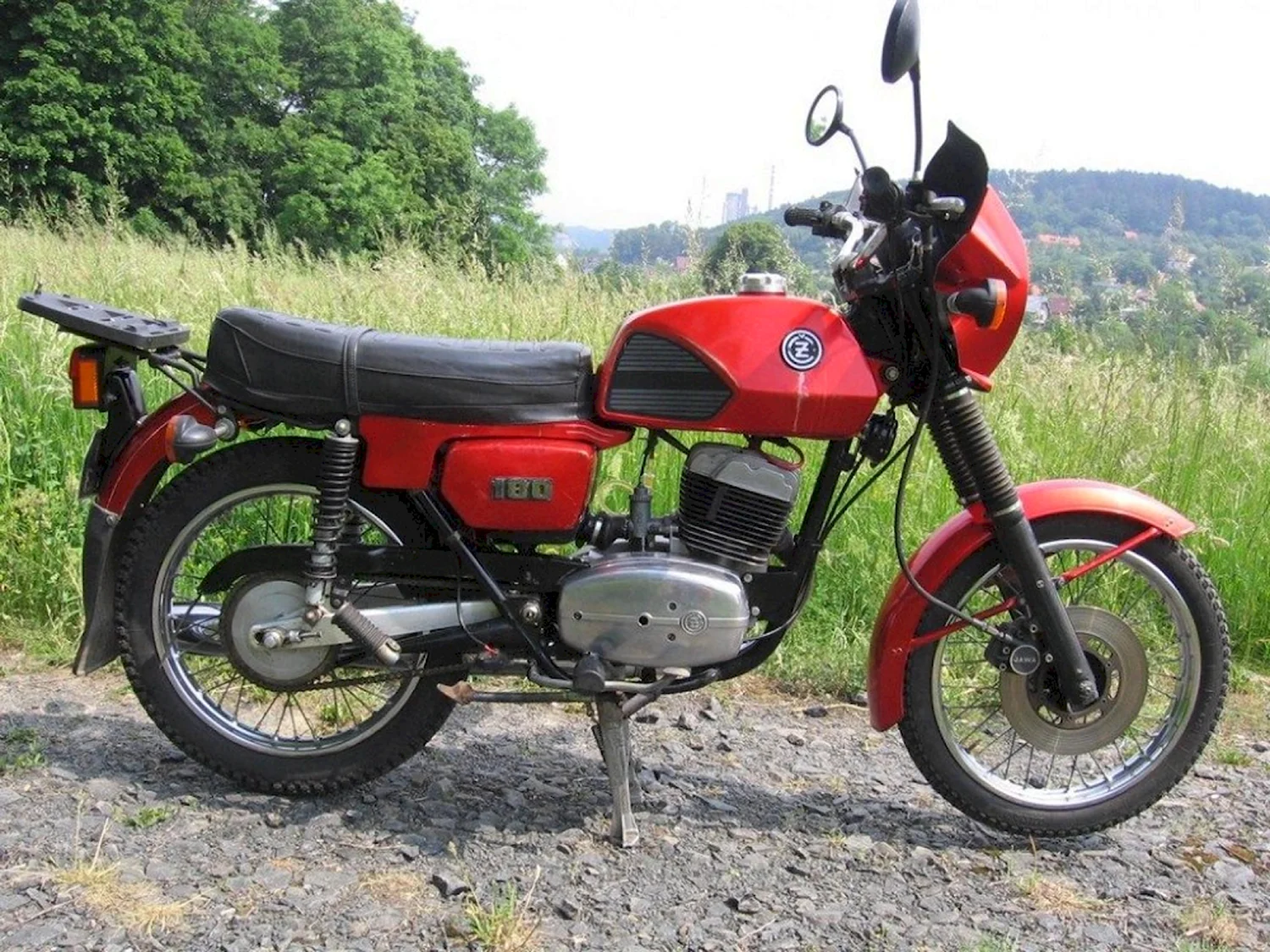 Чезет 180