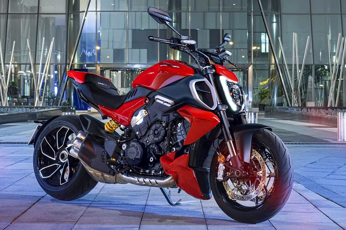 Diavel v4