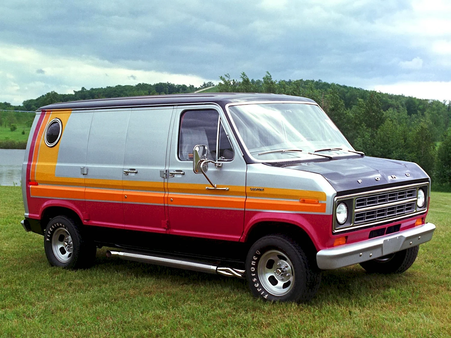Ford Econoline van 1976