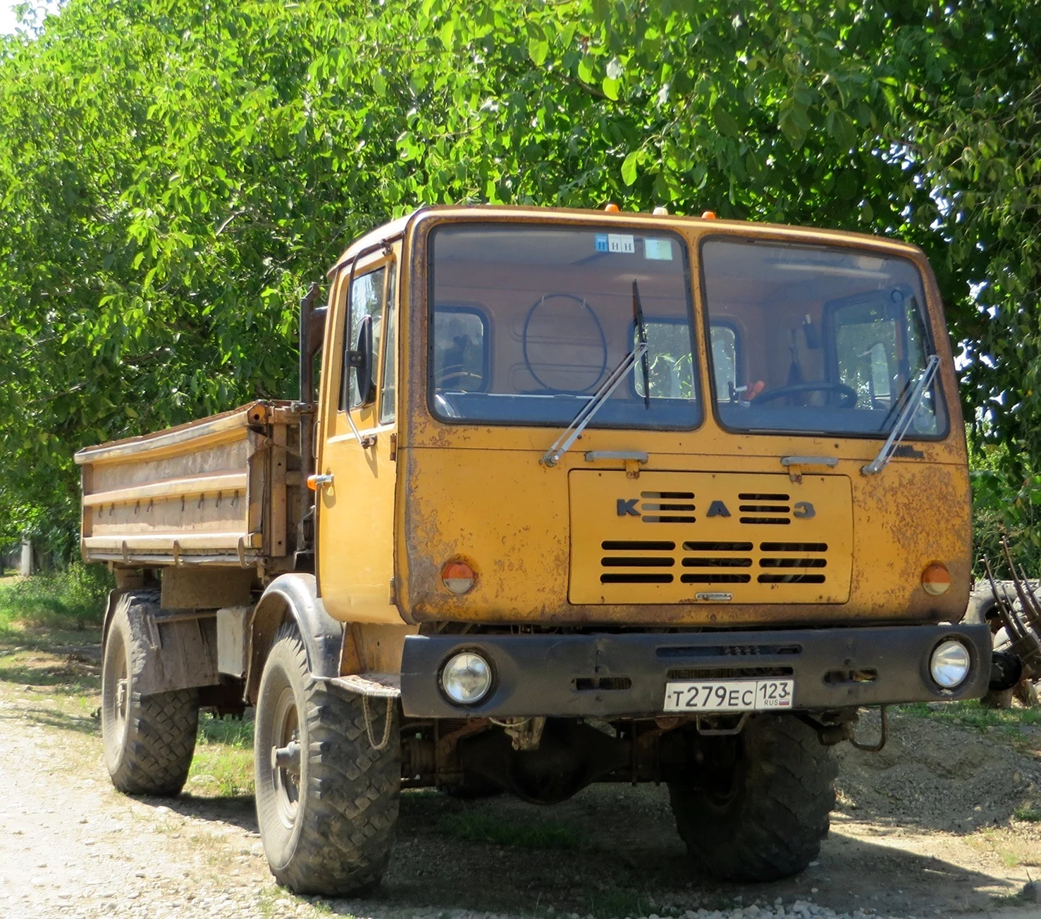 Каз-4540 Колхида