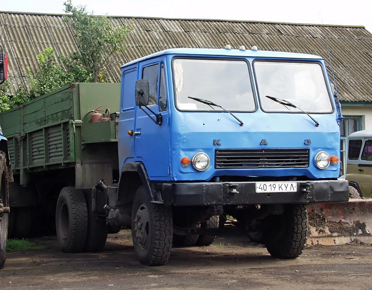Каз-608 Колхида