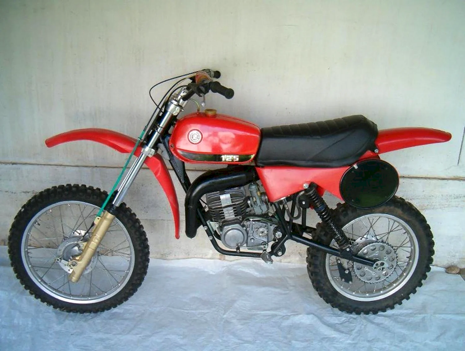 Кроссовый мотоцикл Чезет 125