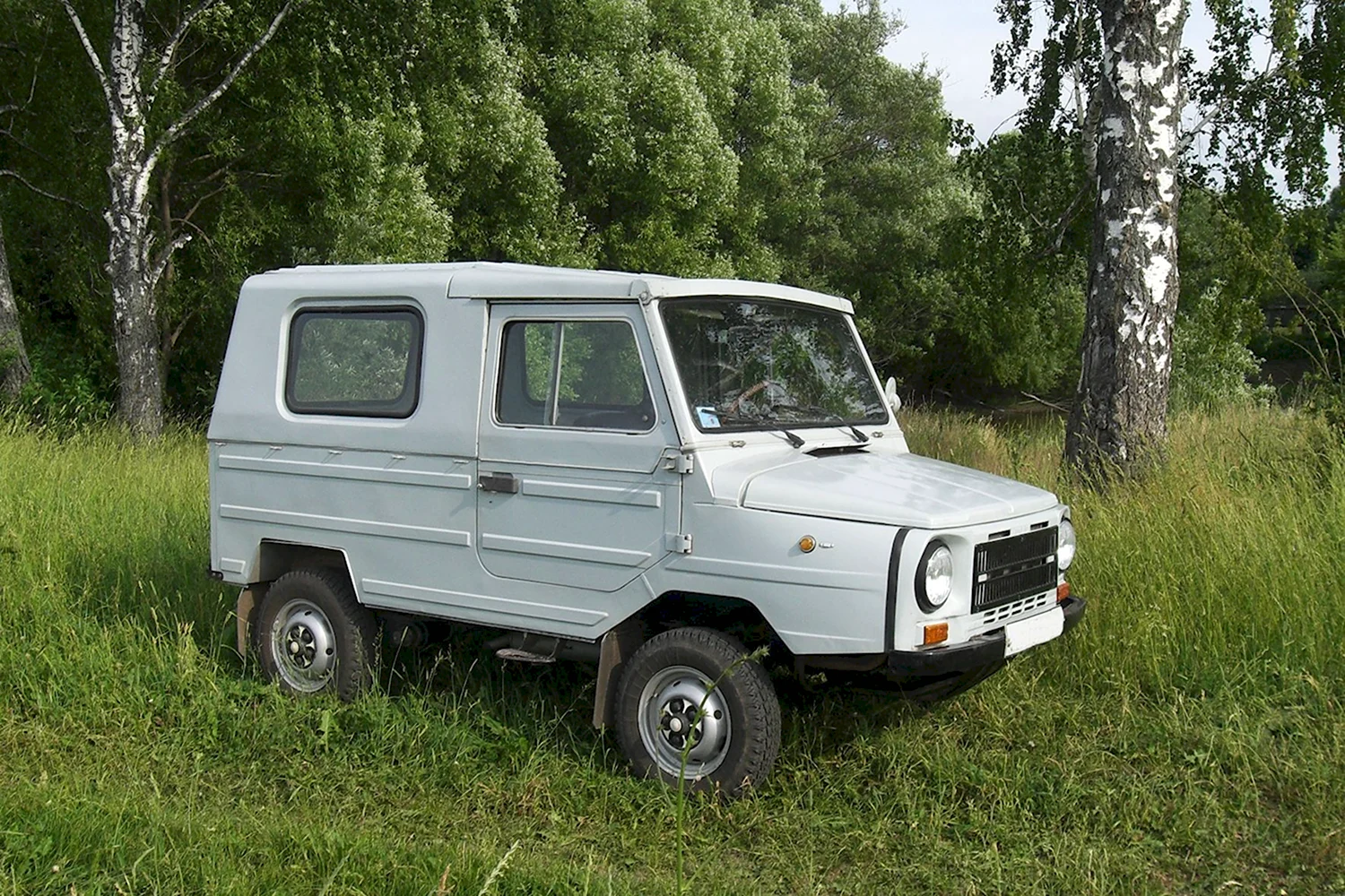 ЛУАЗ 1302 И ЛУАЗ 969