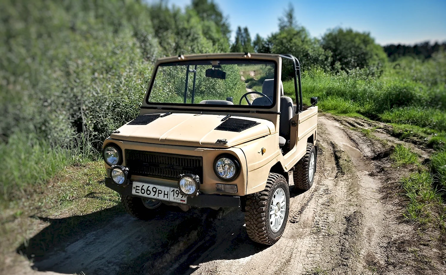 ЛУАЗ-969