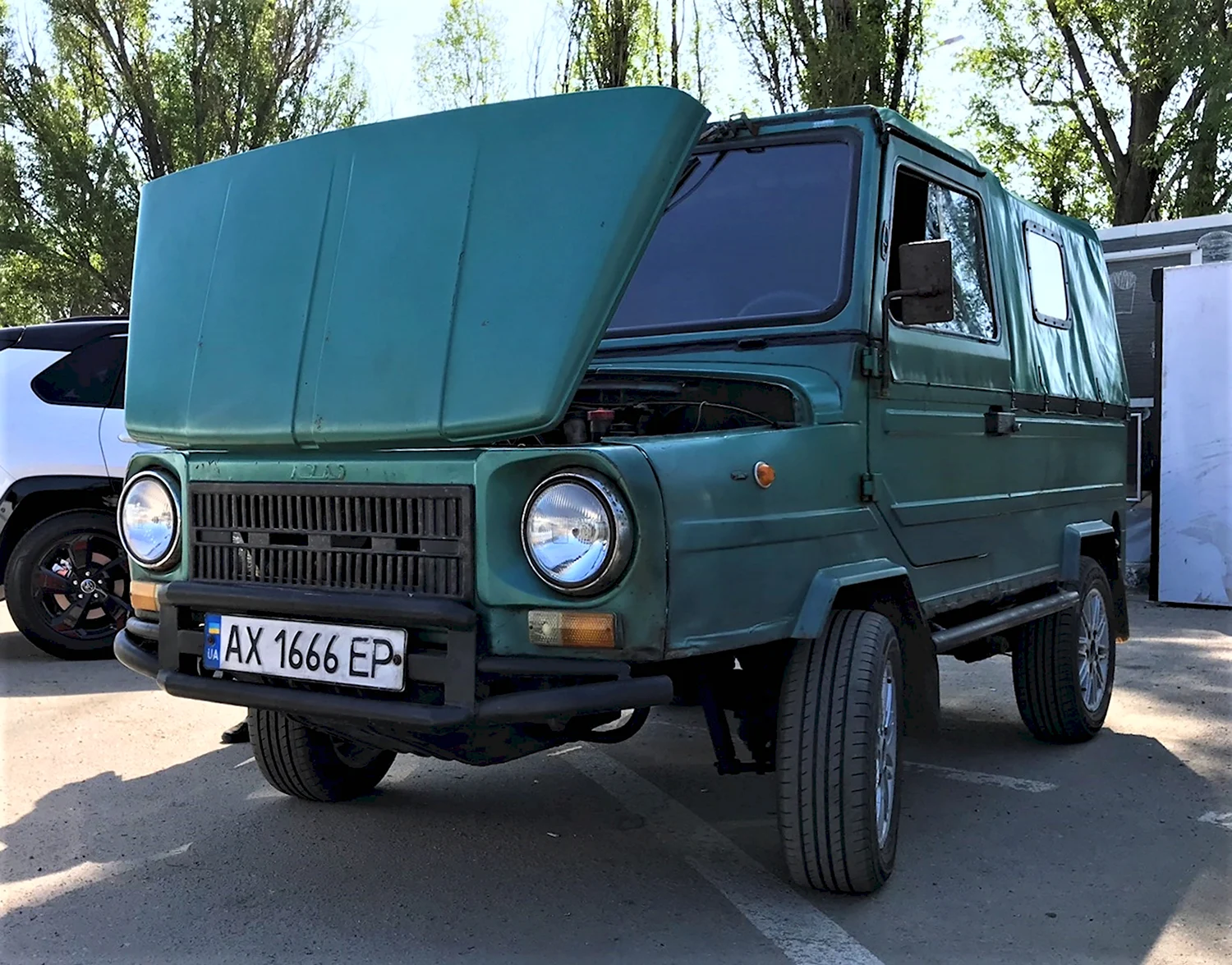 ЛУАЗ-969