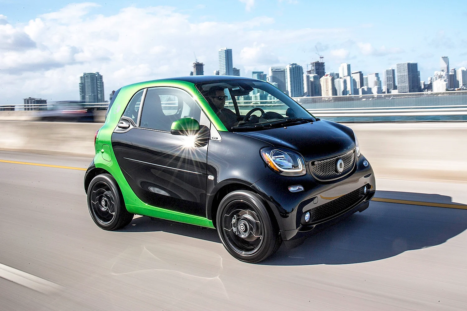 Машина смарт Fortwo