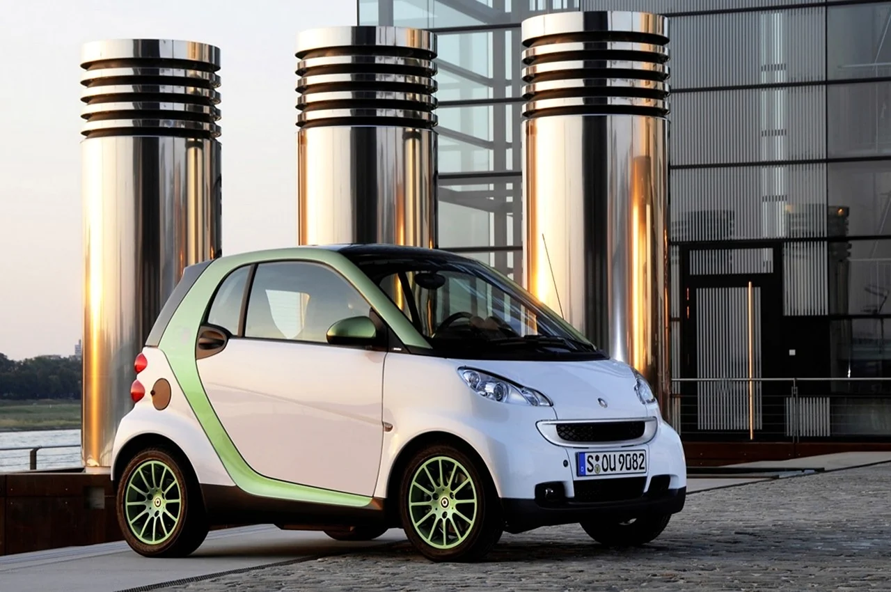 Машина Smart Fortwo ed