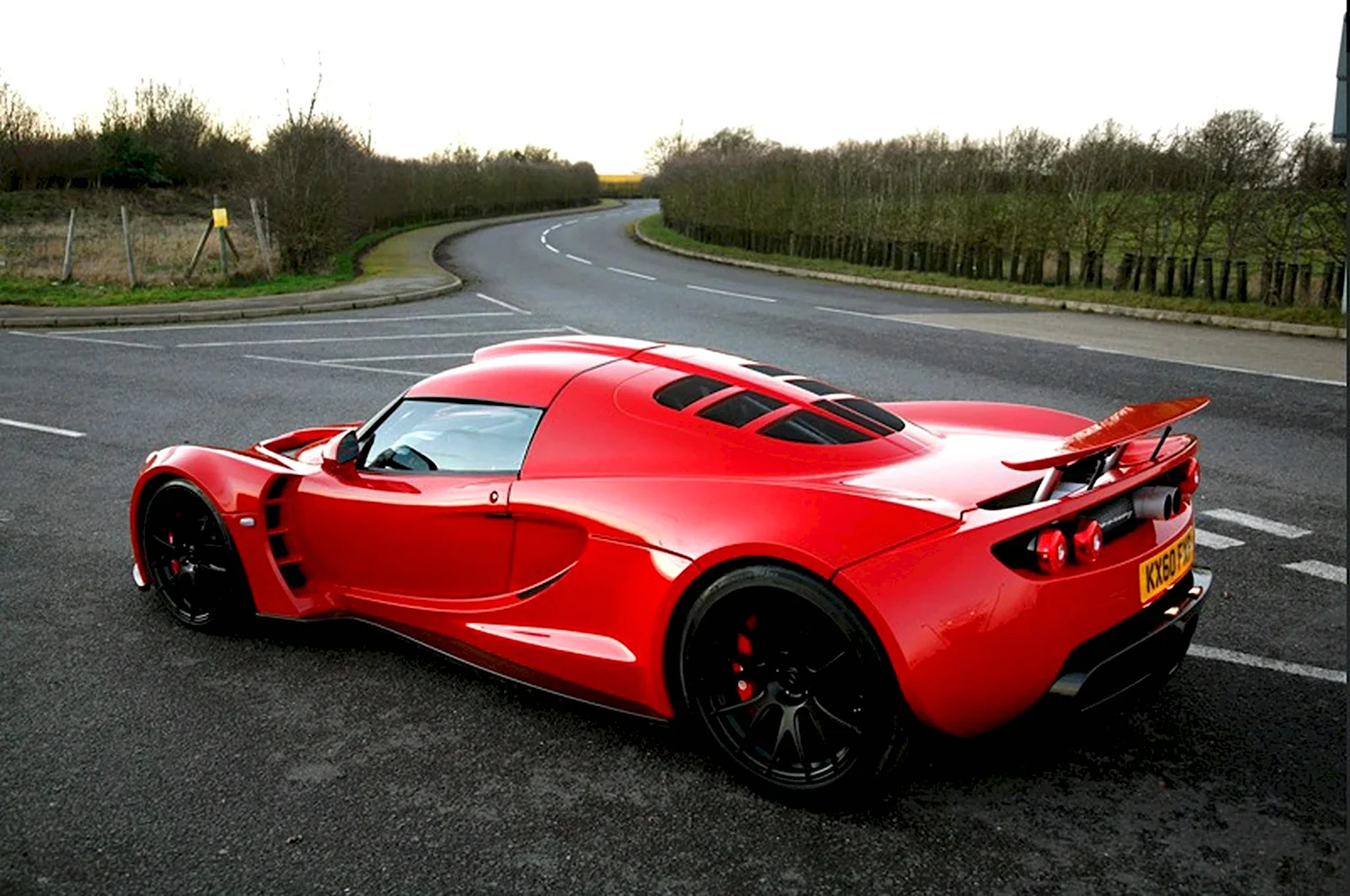 Машина Venom gt Spyder