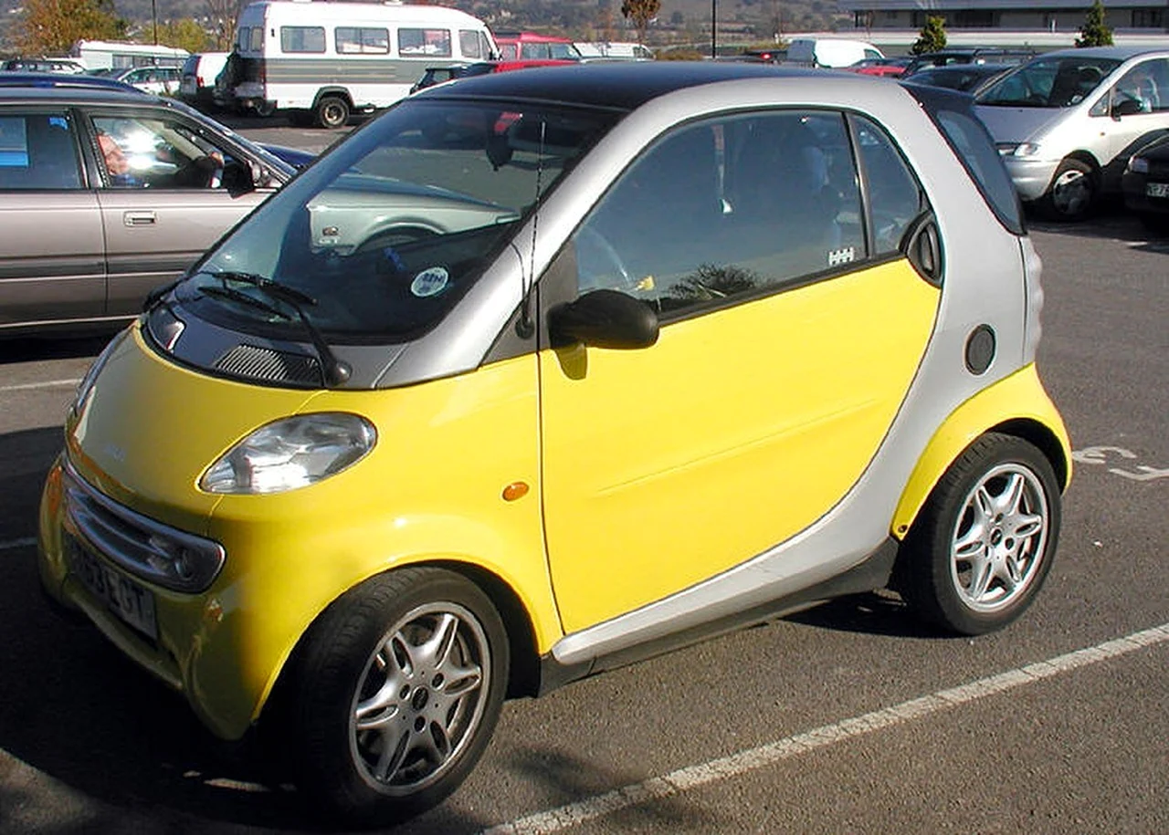 Mercedes Smart car