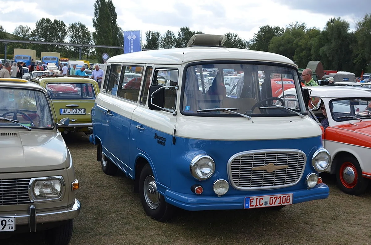 Микроавтобус Barkas b1000