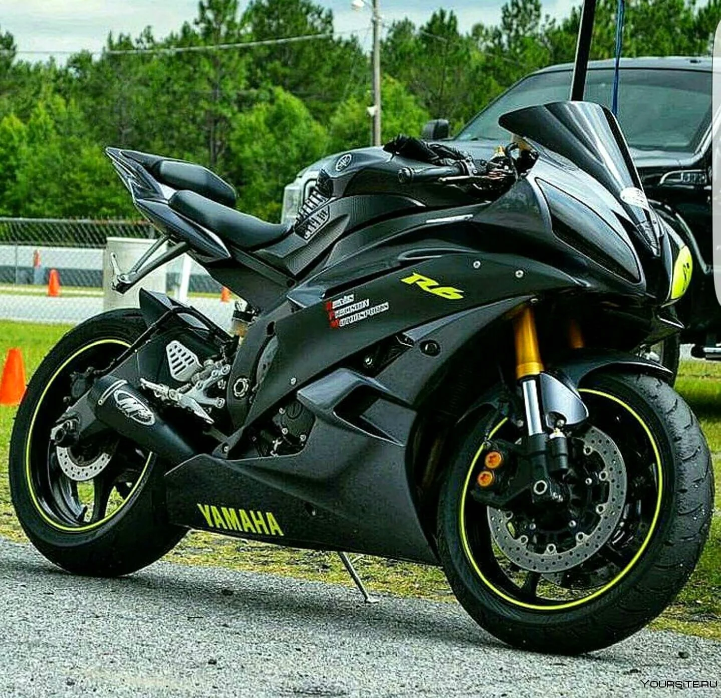 Мотоцикл Yamaha YZF-r6