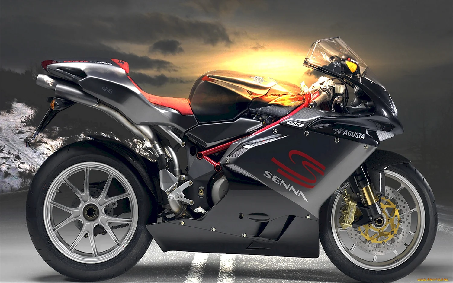MV Agusta Husqvarna 570