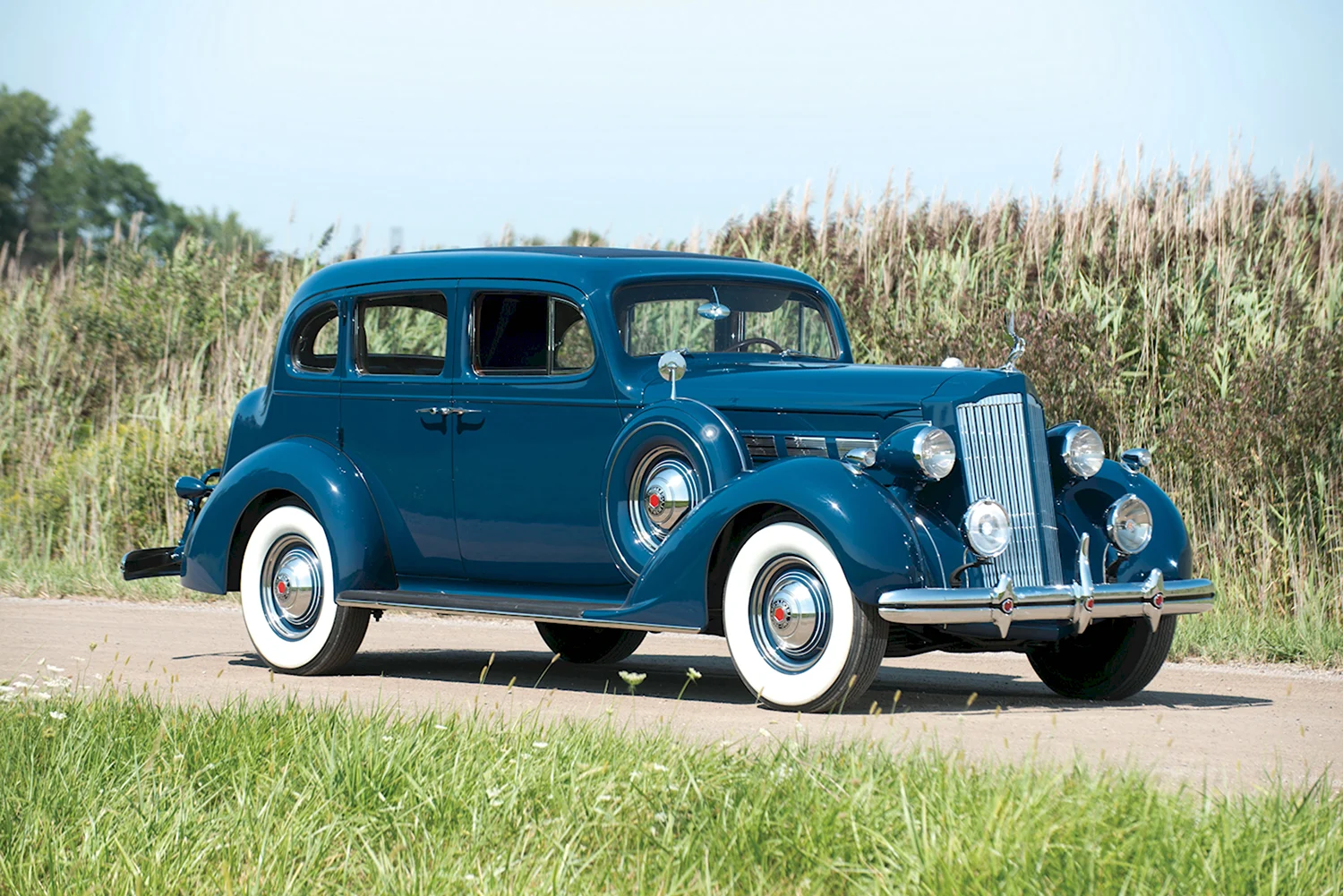 Packard 120 Touring sedan