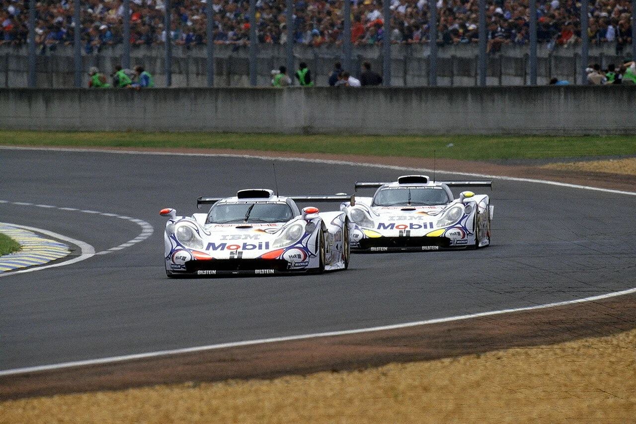 Porsche 911 gt1 Ле ман