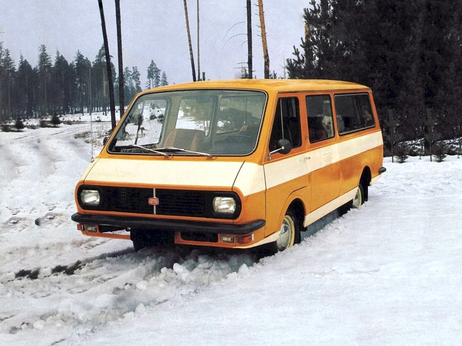 РАФ 2203