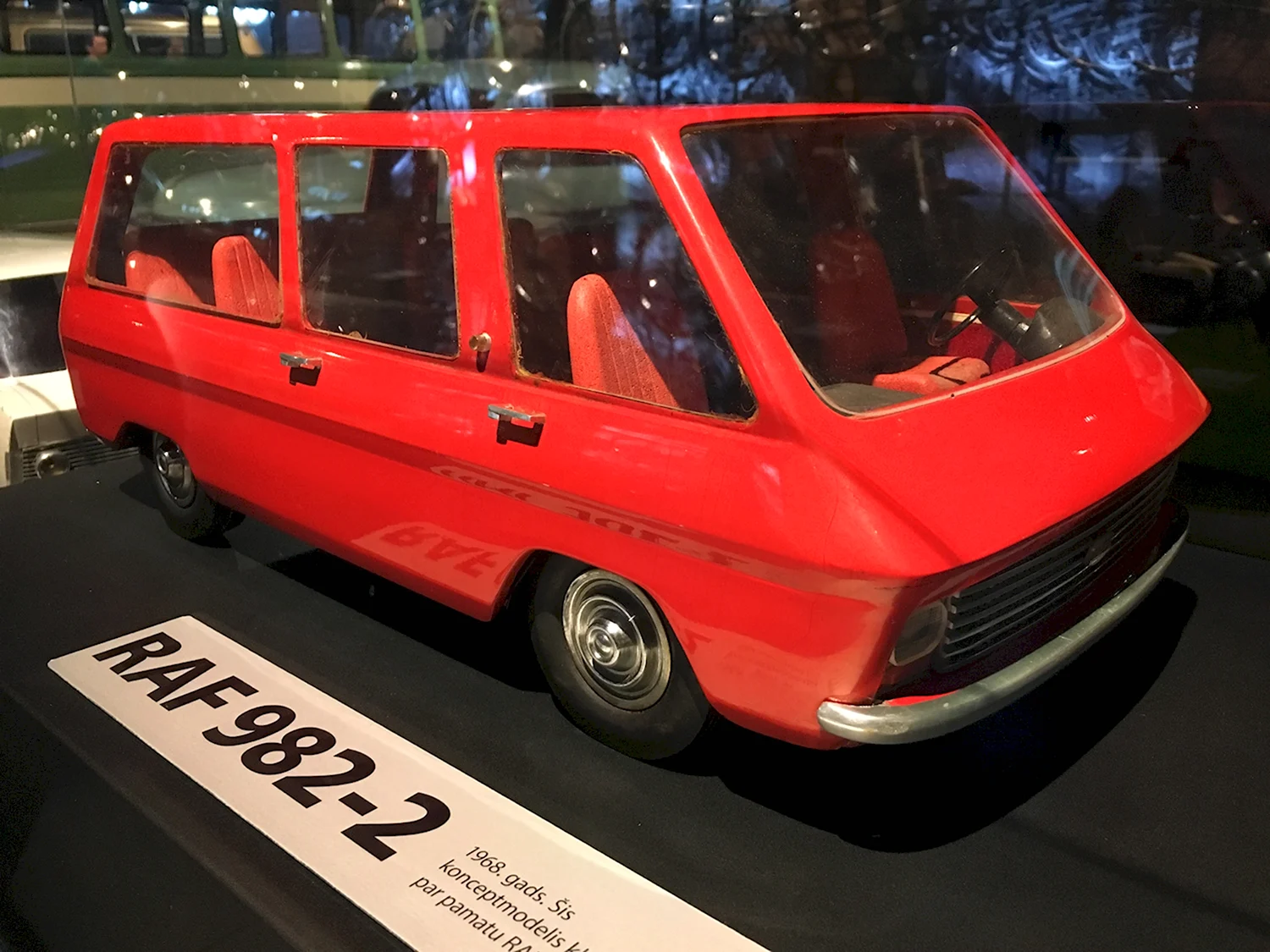 РАФ 2203 прототип