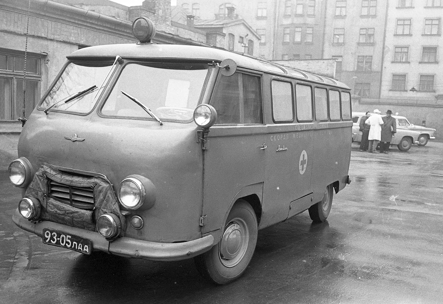 РАФ 977