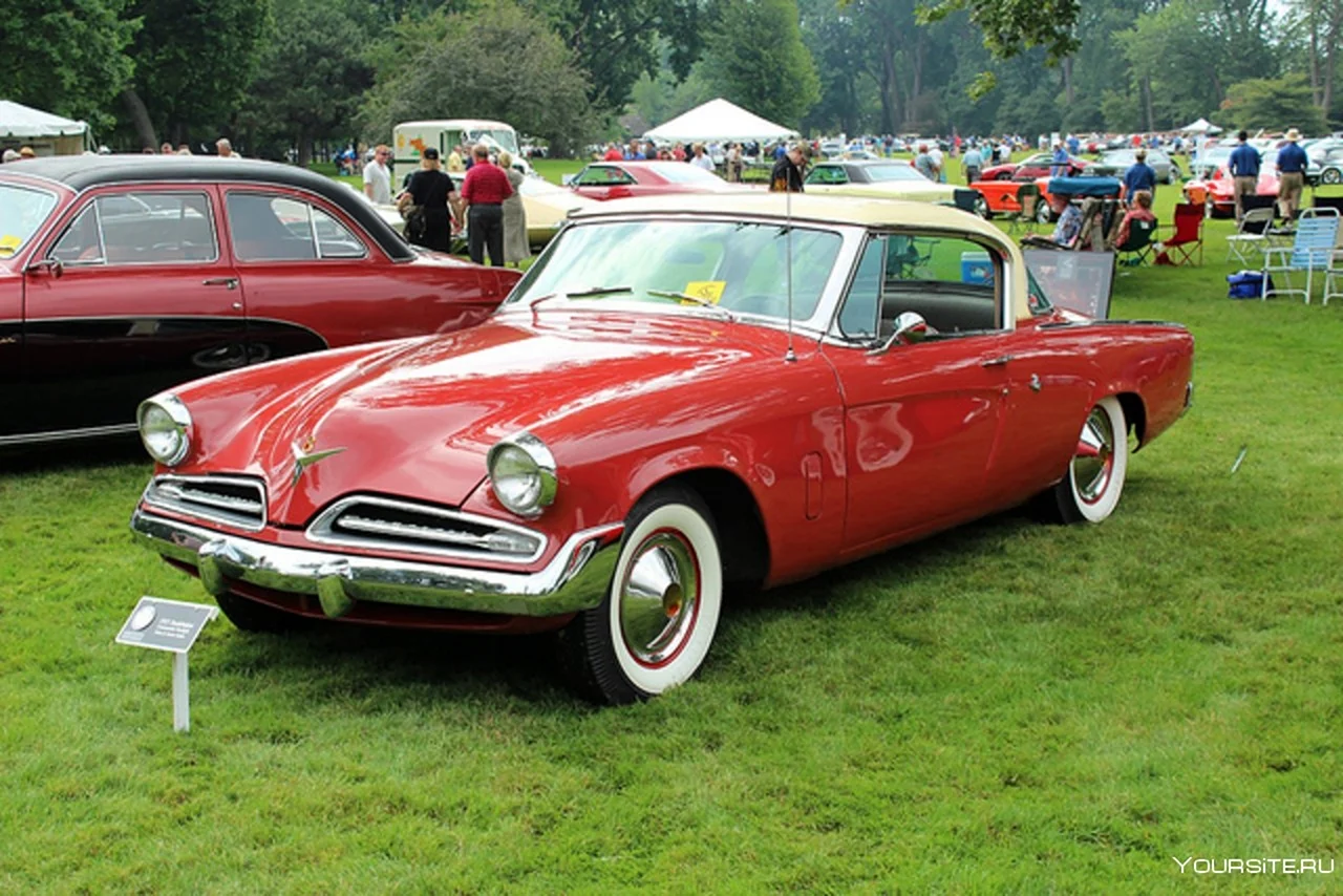 «Starliner» 1953 г. с кузовом типа «хардтоп-купе»