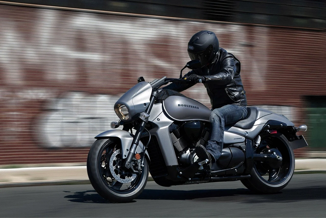 Suzuki Boulevard m109r