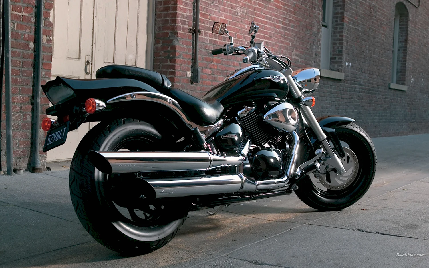 Suzuki Intruder m800