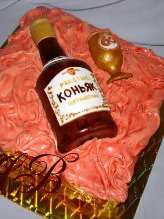 Торт с бутылкой