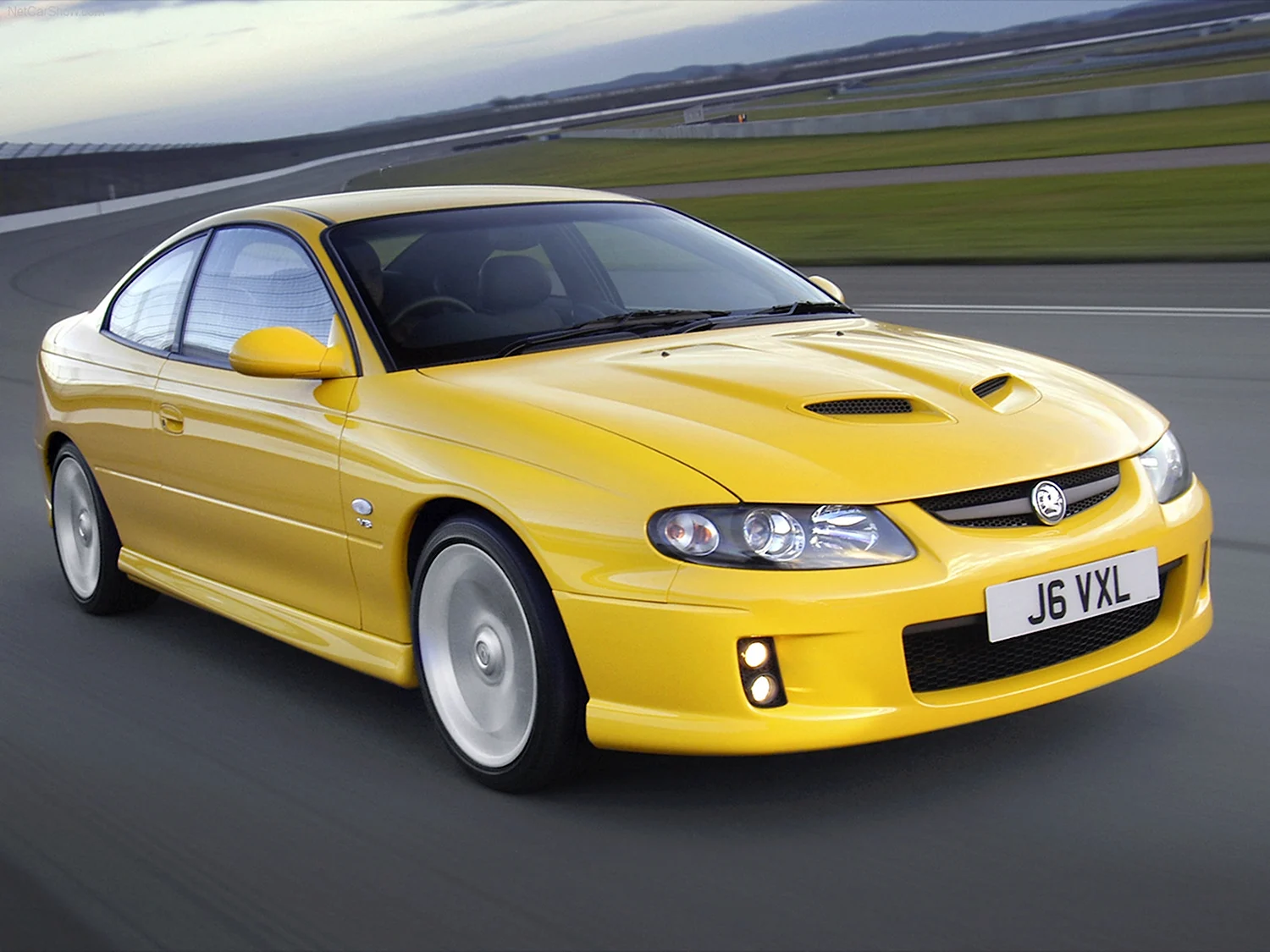 Vauxhall Monaro 2005