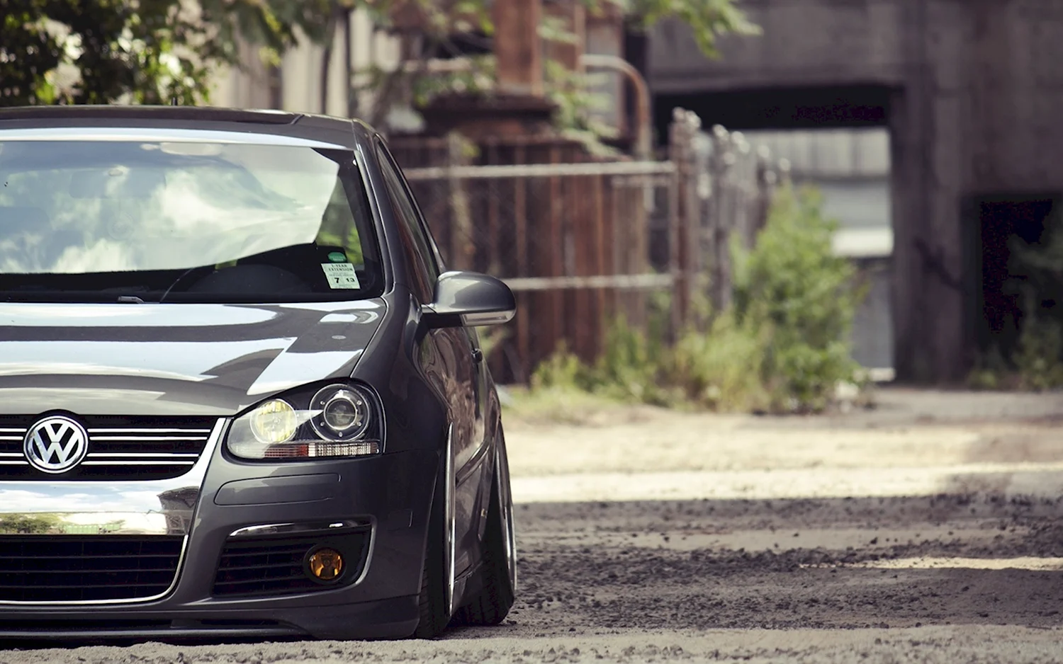 Volkswagen Passat b6 stance