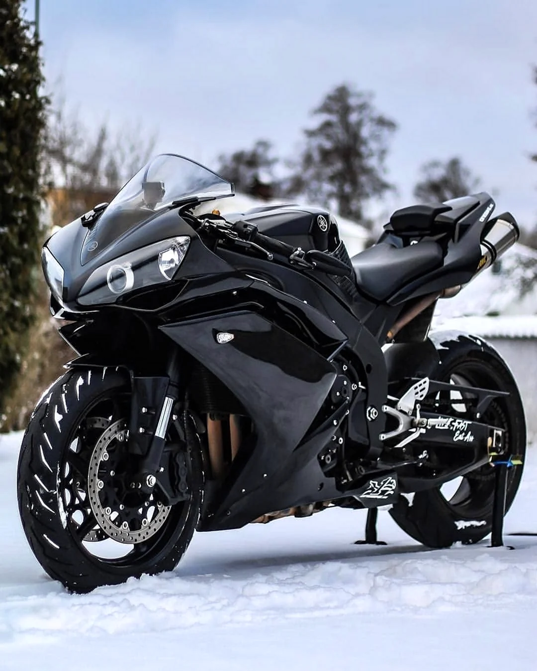 Yamaha r1