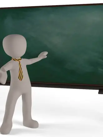 Человек у доски