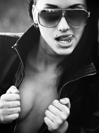 Дерзкая девушка