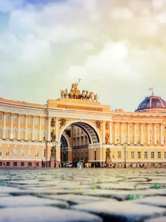 Дворцовая площадь в Санкт-Петербурге