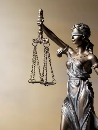 Статуя Богини правосудия Фемиды