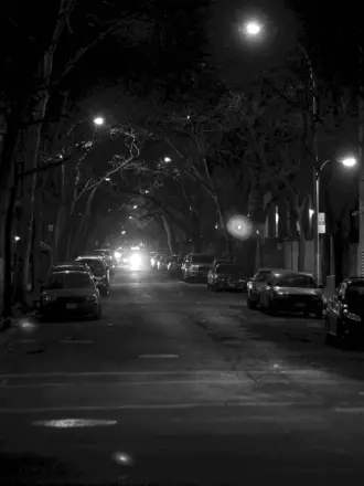 Темная улица