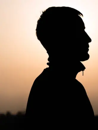 Тень мужчины